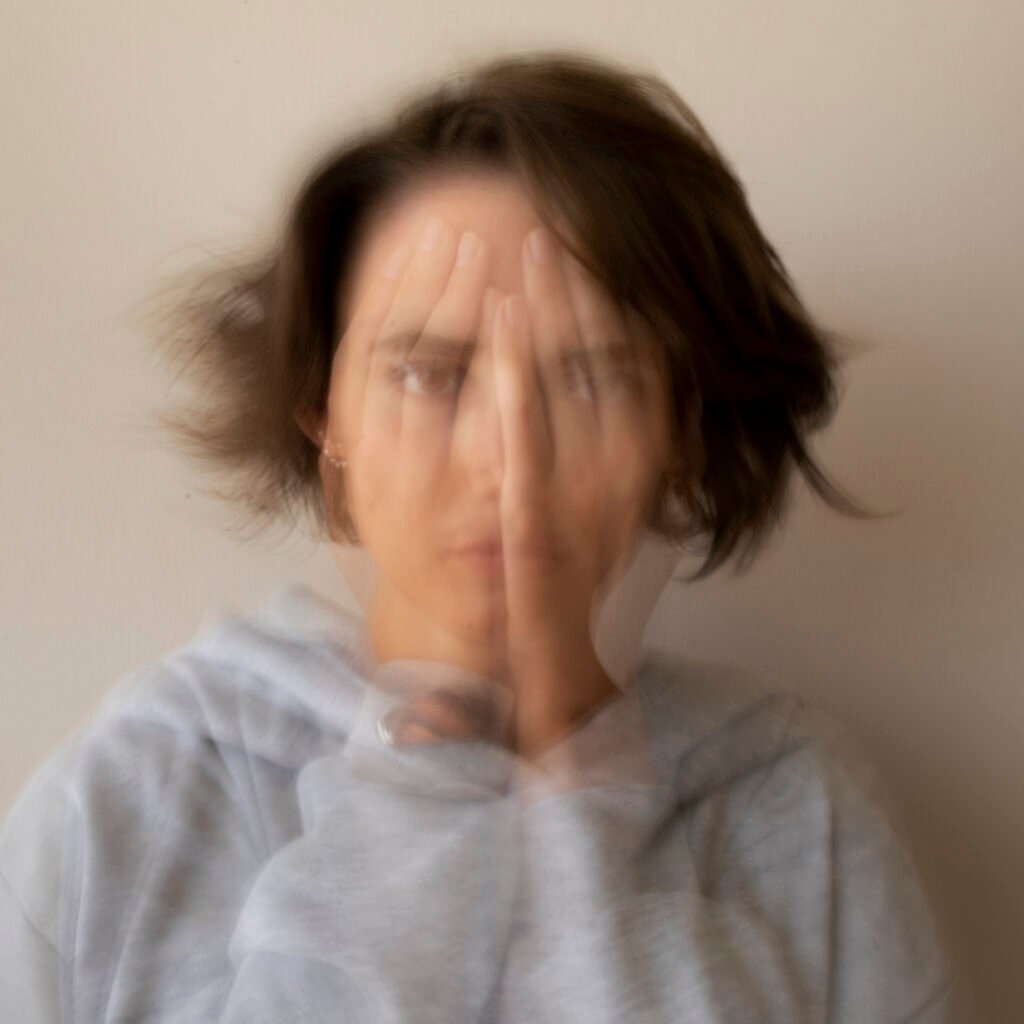 Healthcare professional reviewing treatment patterns for generalized anxiety disorder (GAD) following Definium Therapeutics' large real-world claims study showing high rates of treatment discontinuation and switching.