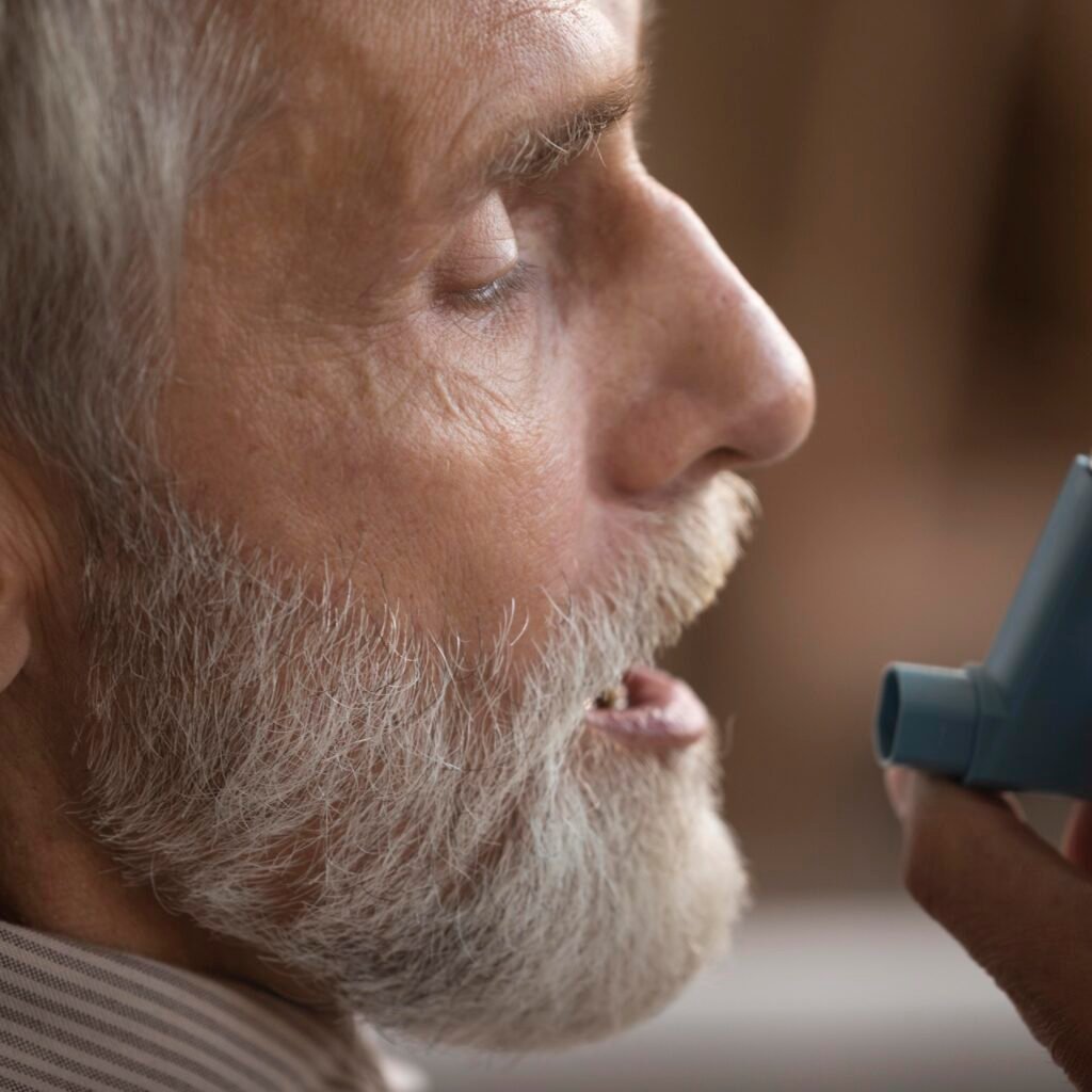 MHRA approves the world's first lower-carbon Clenil Modulite beclometasone inhalers using HFA-152a propellant for asthma treatment in the UK.