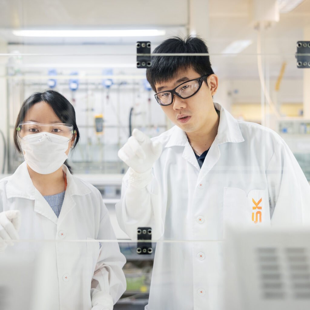 GSK's Jideytro (zidesamtinib) receives FDA approval for previously treated ROS1-positive advanced non-small cell lung cancer based on ARROS-1 trial results.