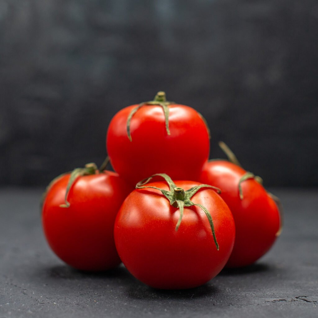 Adults with metabolic dysfunction-associated steatotic liver disease (MASLD) participating in the POMOSANO randomized trial evaluating daily consumption of raw tomatoes and tomato sauce, with liver fat measured using FibroScan controlled attenuation parameter (CAP).
