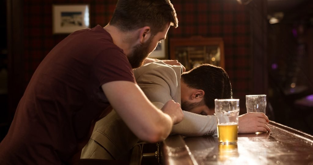 Oral semaglutide reduced heavy drinking and alcohol-related harm in adults with alcohol use disorder in a Phase 2 randomized clinical trial published in the American Journal of Psychiatry.