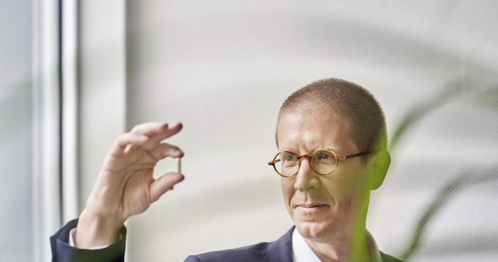 Priavoid_Englert_CEO Capsule