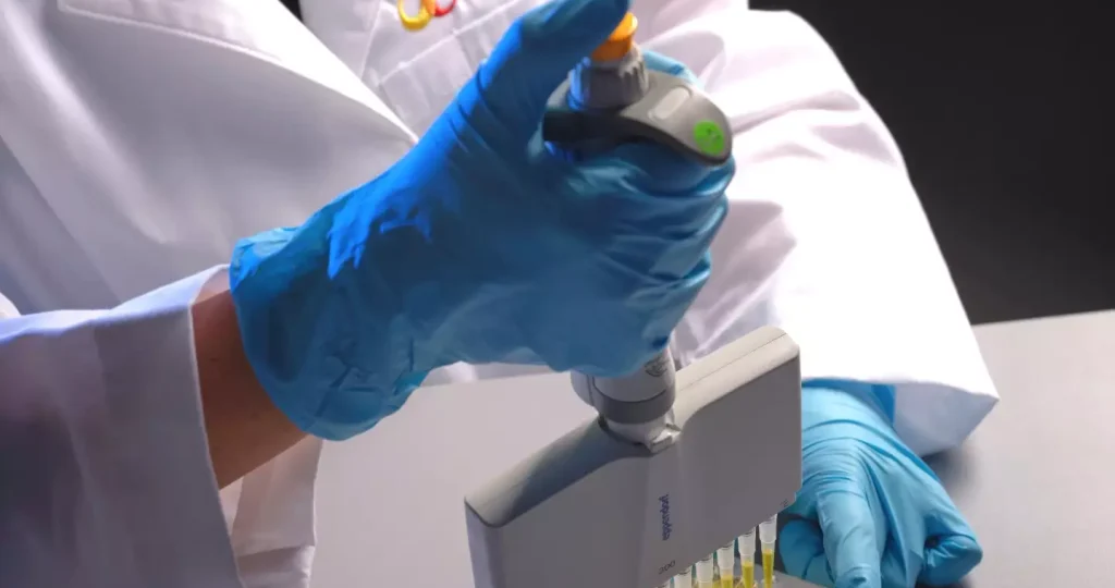 ac-immune_home_image_pioneering-precision-medicine