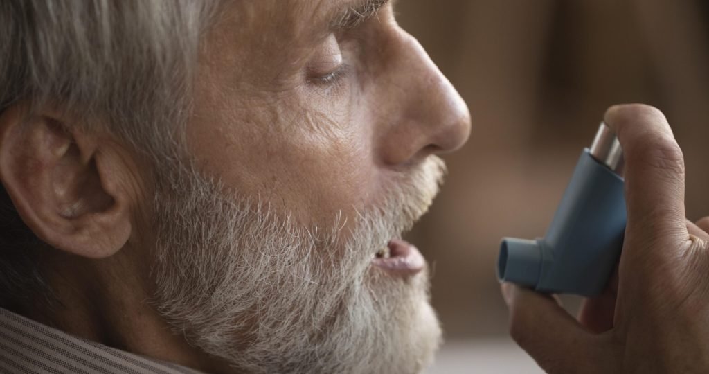 MHRA approves the world's first lower-carbon Clenil Modulite beclometasone inhalers using HFA-152a propellant for asthma treatment in the UK.