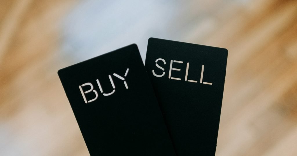 Biossil acquires Summit Therapeutics' investigational Phase III antibiotic ridinilazole for Clostridioides difficile infection under a deal worth up to $105 million.